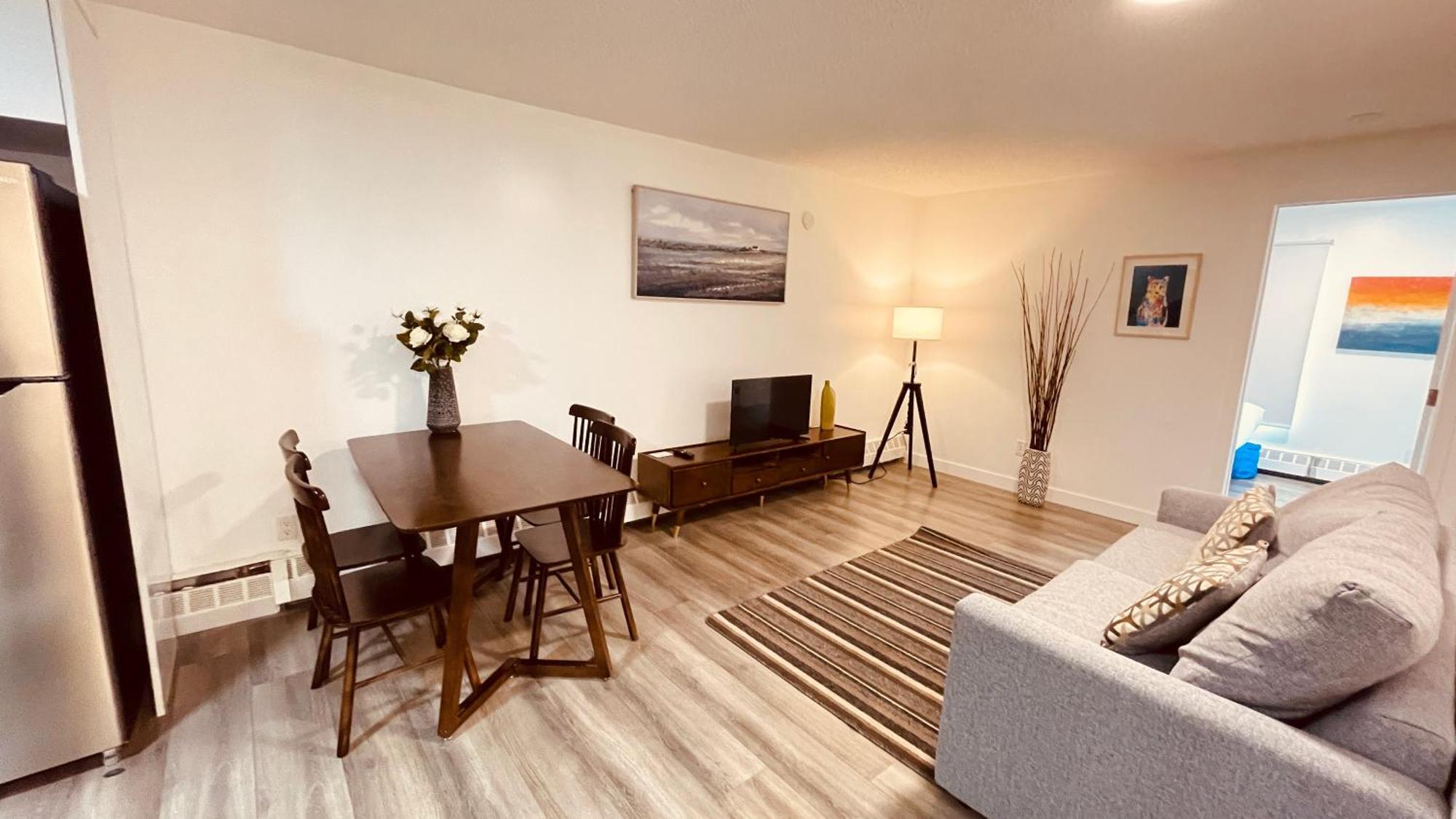 #202 Cozy Mountain View 2 Bedrooms In Dt Canmore Eksteriør billede